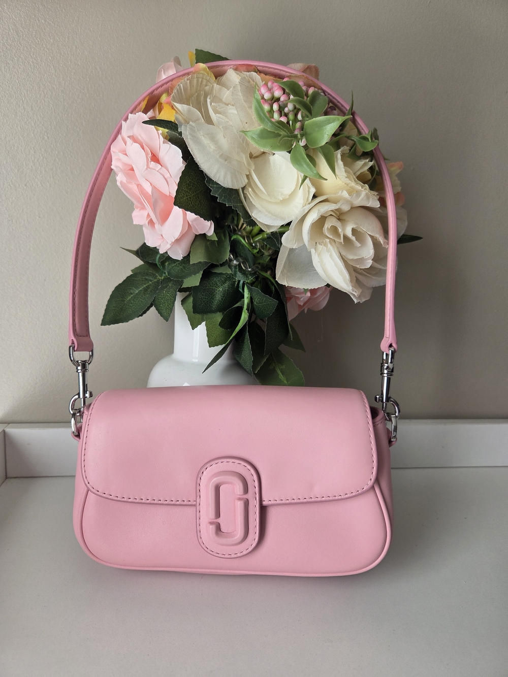 Marc Jacobs Pink Leather Shoulder Bag with Signature Double-J Emblem